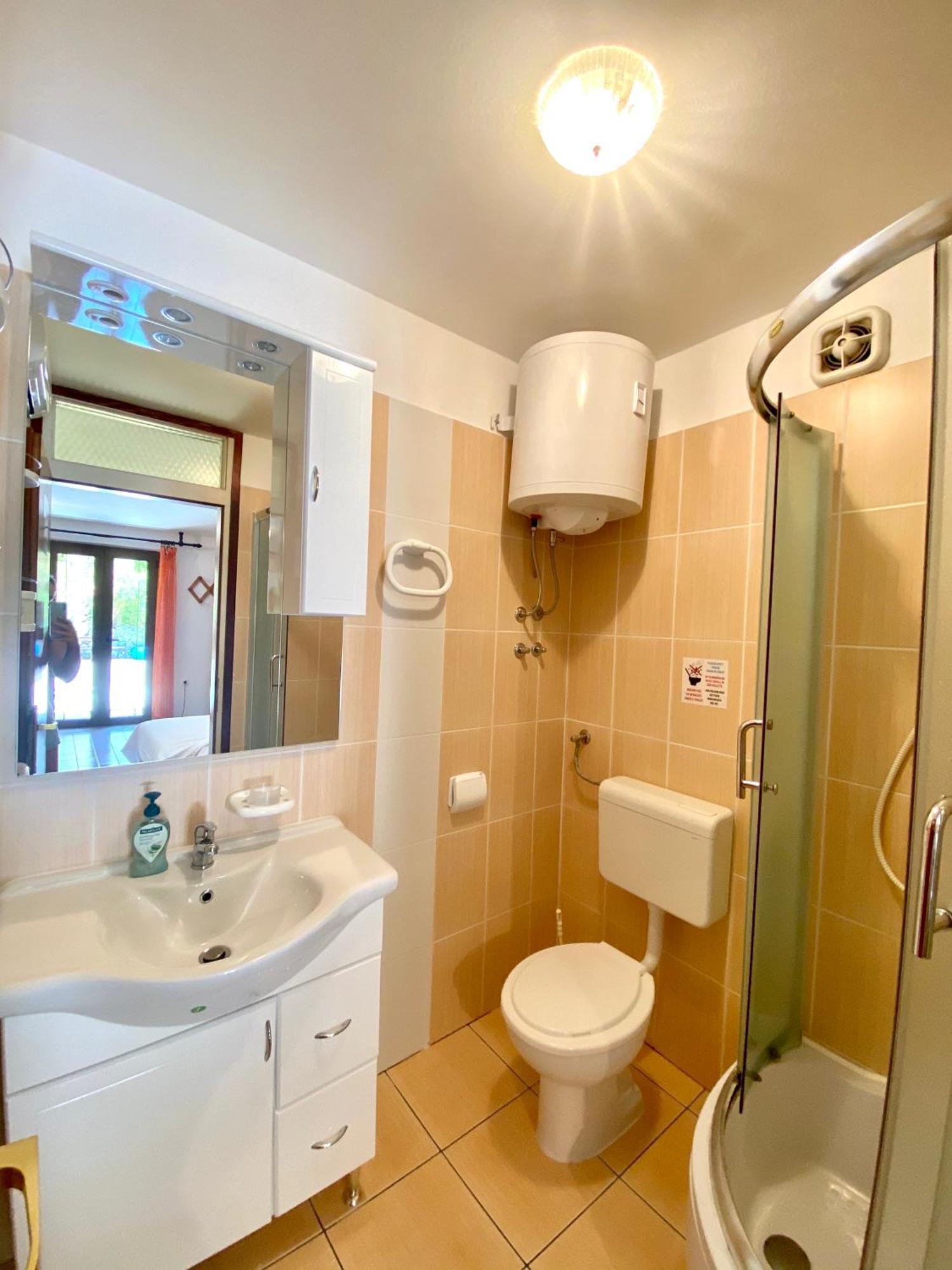 Apartmani Mavrinac Nerezine Phòng bức ảnh